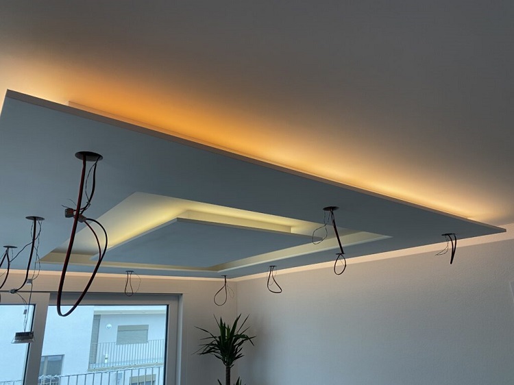 Contoh indirect lighting, Sumber: loxone.com